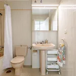 A&n Spacious Family House With Pool & Garden Hébergement de vacances *