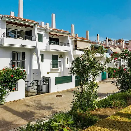 A&n Spacious Family House With Pool & Garden *
